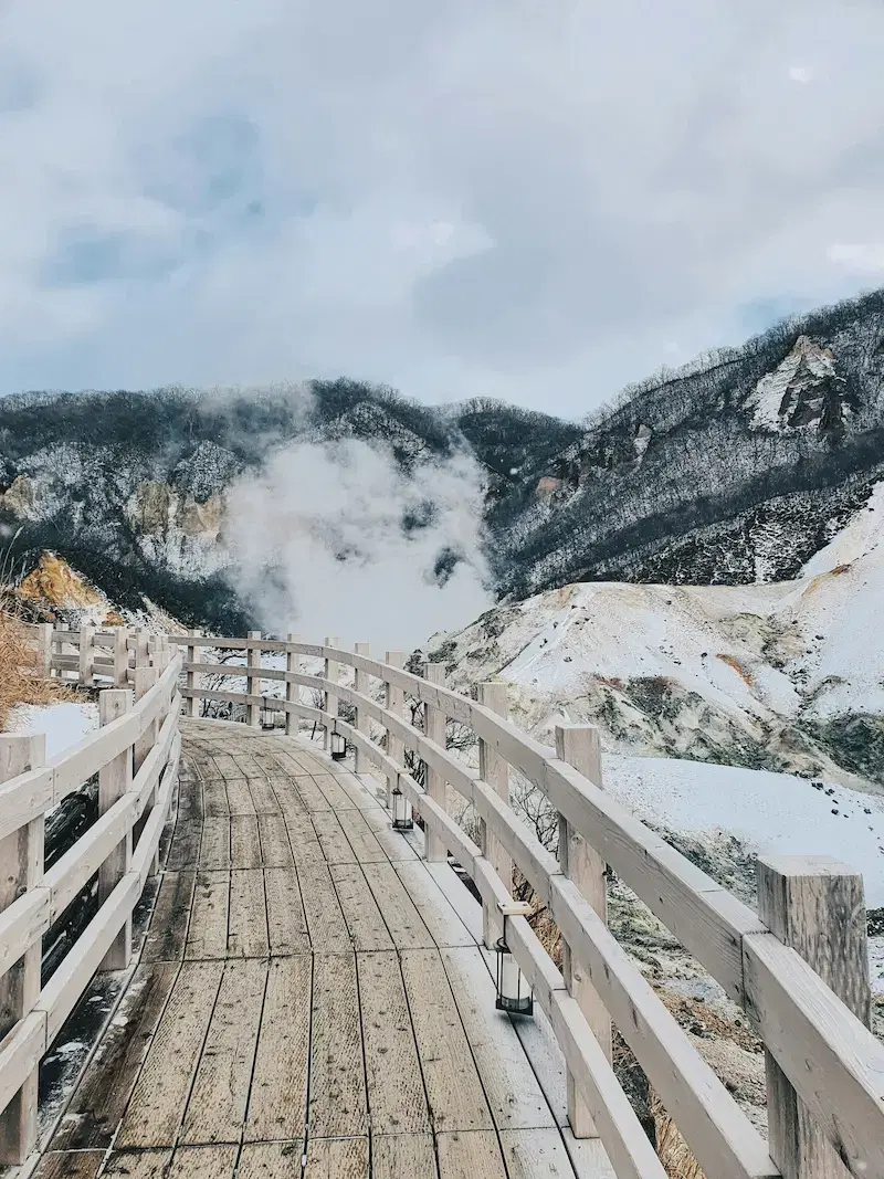 Volcanic landscape and steam vents at Jigokudani (Hell Valley), Noboribetsu